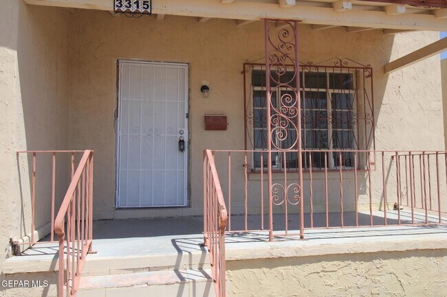 Building Photo - 3315 Sacramento Ave