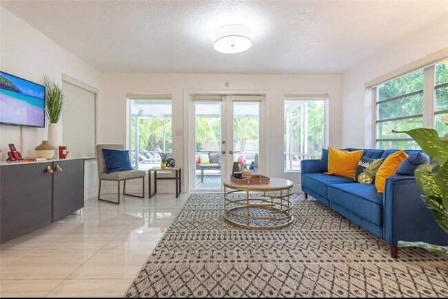 Building Photo - 1311 Monroe St