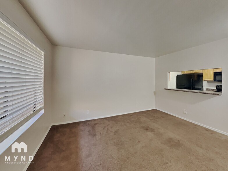 Building Photo - 14203 N 19th Ave
