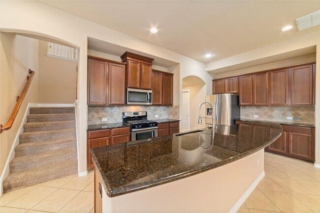 Building Photo - 2051 Brodie Ln