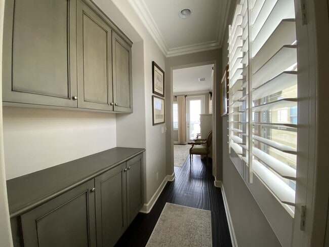 Building Photo - 3BD Home with Amazing Panoramic Ocean Views!