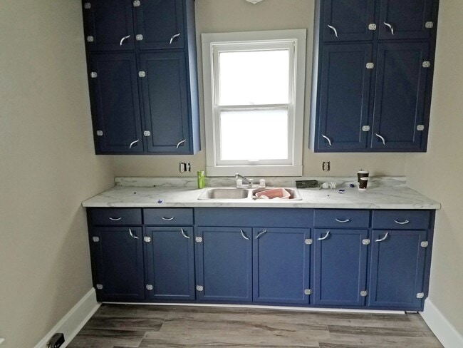 Building Photo - nreferry