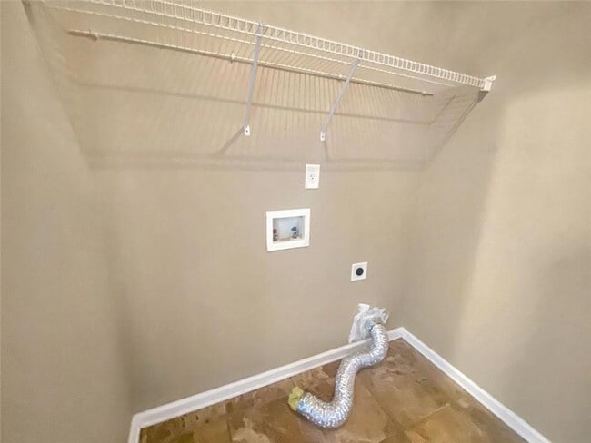 Building Photo - 3033 Kentmere Dr