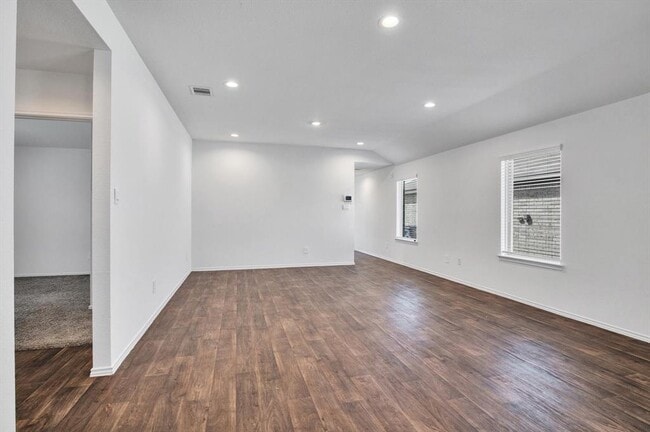 Building Photo - 2439 Moraine Vly Dr