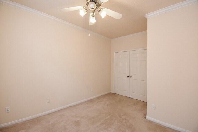 Building Photo - 10727 Gilford Crest Dr