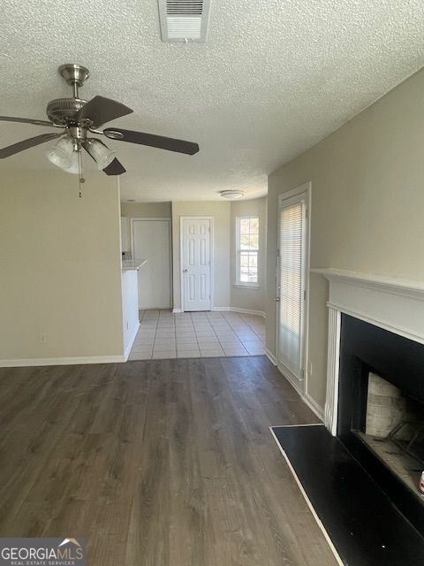 Building Photo - 6469 Brenda Ann Dr