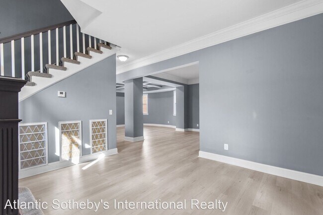 Building Photo - 6 br, 4 bath House - 806 W 34th Street