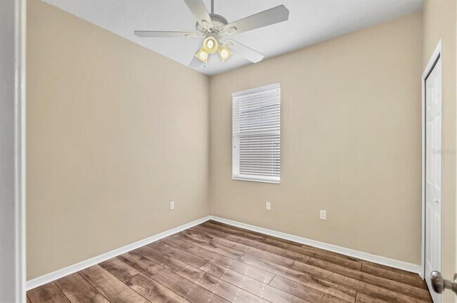 Building Photo - 3821 Parkridge Cir