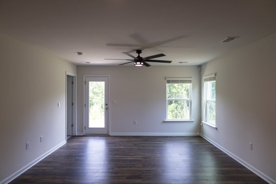 Building Photo - 239 Mable Leaf Ln