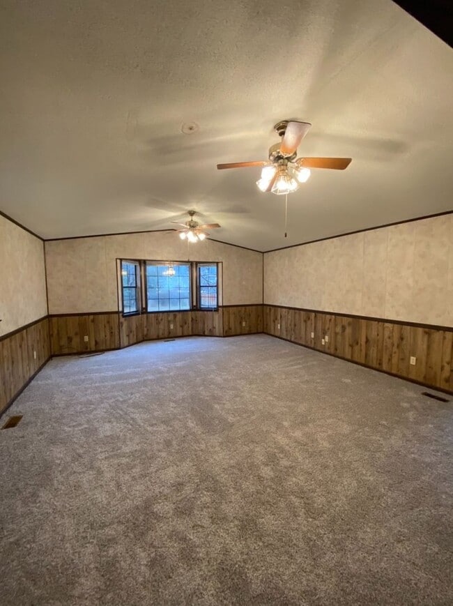 Building Photo - 1329 Montevallo Rd