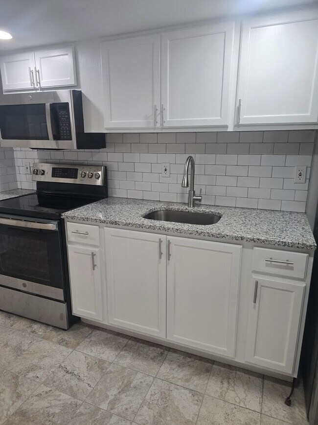 Building Photo - 1702 Widener Pl