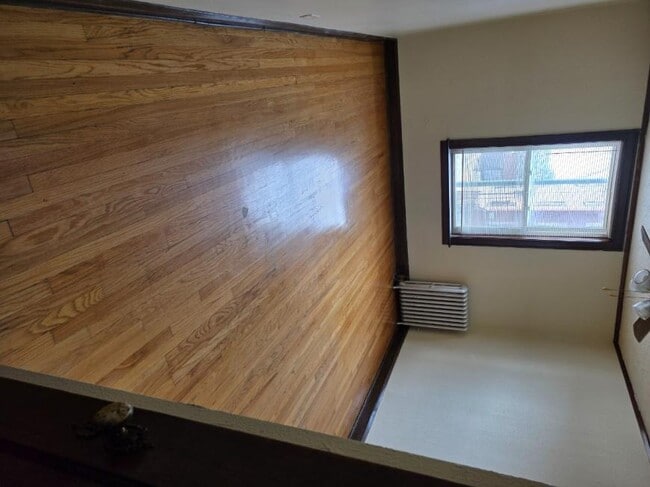 Building Photo - 1 bedroom in CHICAGO IL 60620