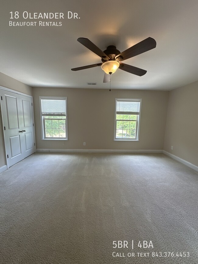 Building Photo - 18 Oleander Dr