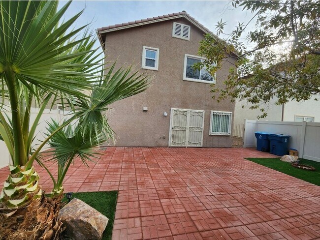 Building Photo - 1615 Legato Falls St