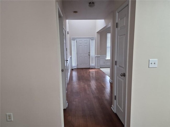 Building Photo - 5966 Haddon Pl SE