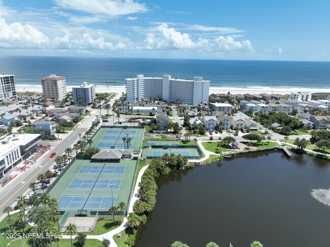 Building Photo - 1601 Ocean Dr S