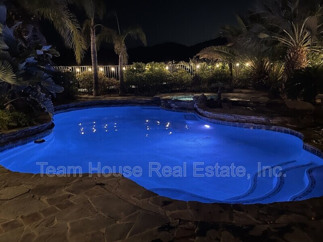 Building Photo - 18210 Shannon Ridge Pl