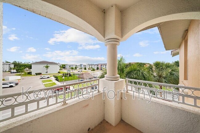 Building Photo - 3940 Pomodoro Cir