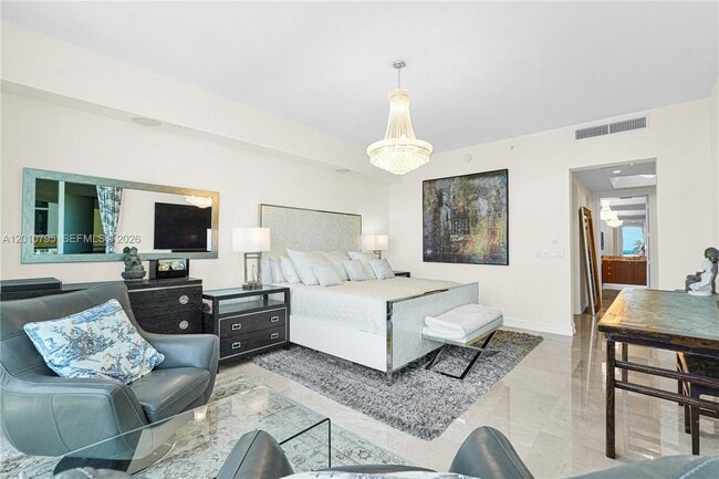 Building Photo - 16051 Collins Ave