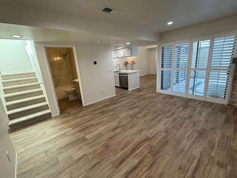 Building Photo - 43334 32nd St W