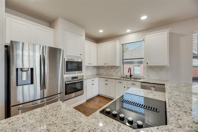 Building Photo - 2414 Thorntree Dr