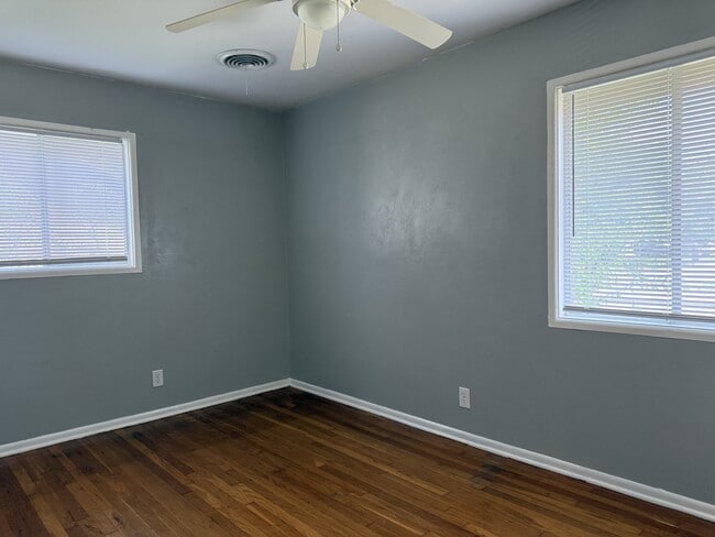 Building Photo - 1409 Metropolitan Dr