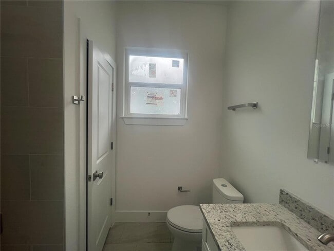 Building Photo - 187 Sesame Rd E