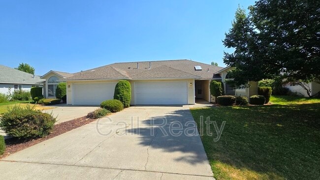 Building Photo - 5205 S Smith Ct