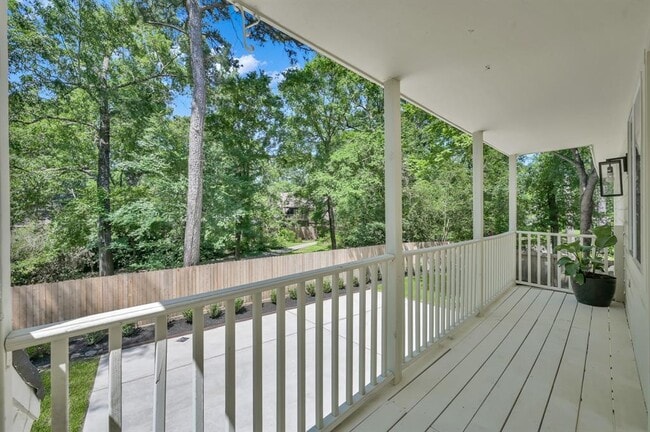 Building Photo - 2811 Crossvine Cir