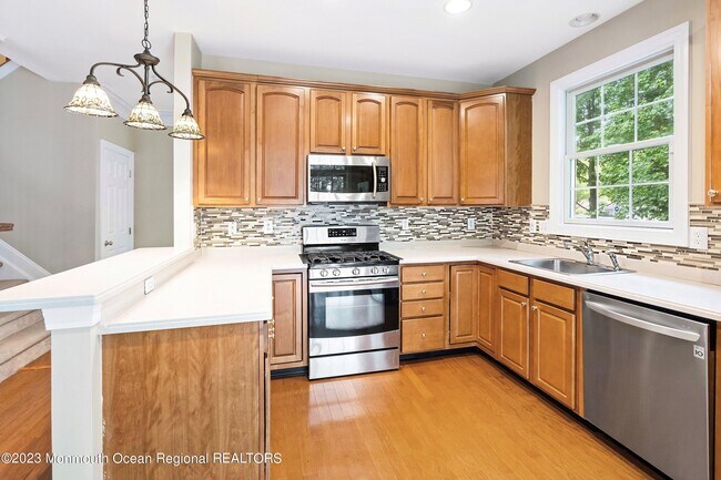 Building Photo - 25 Indigo Dr