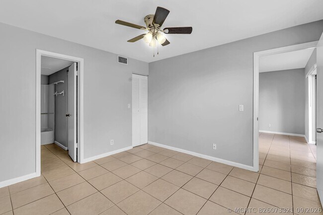 Building Photo - 21904 Lake Forest Cir