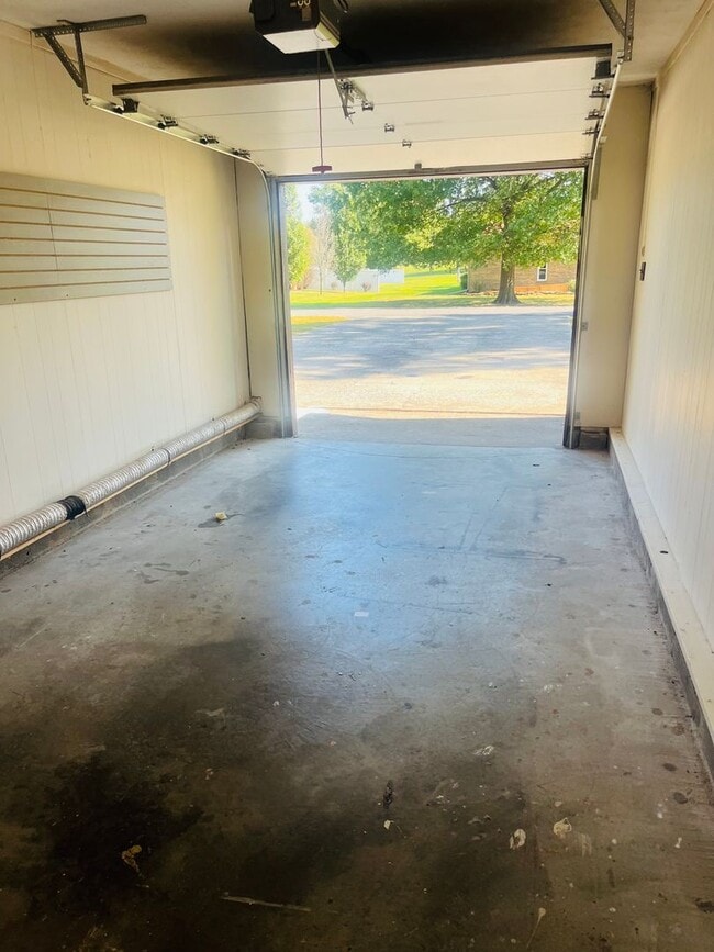 Building Photo - Welcome to Woodbine Two