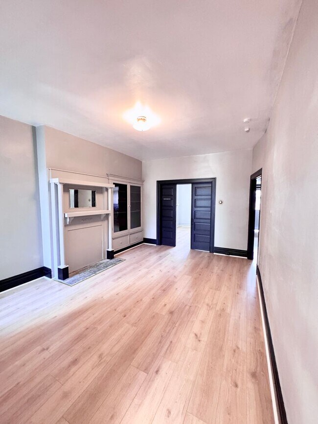 Building Photo - 504 1/2-506-508 Peebles St