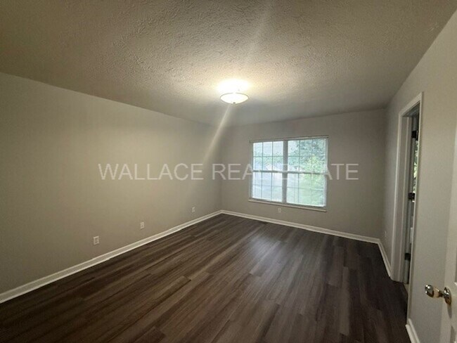 Building Photo - 8206 Gallaher Station Dr