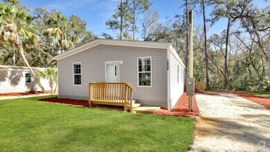 Building Photo - Move-In Ready!