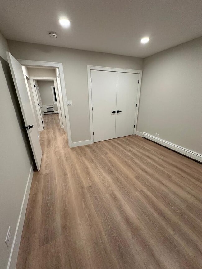 Building Photo - 1851 S Morris Hill Dr