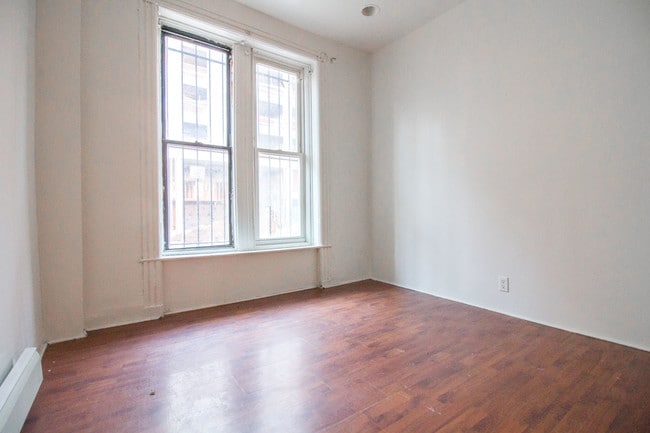 Building Photo - 579 Saint Johns Pl