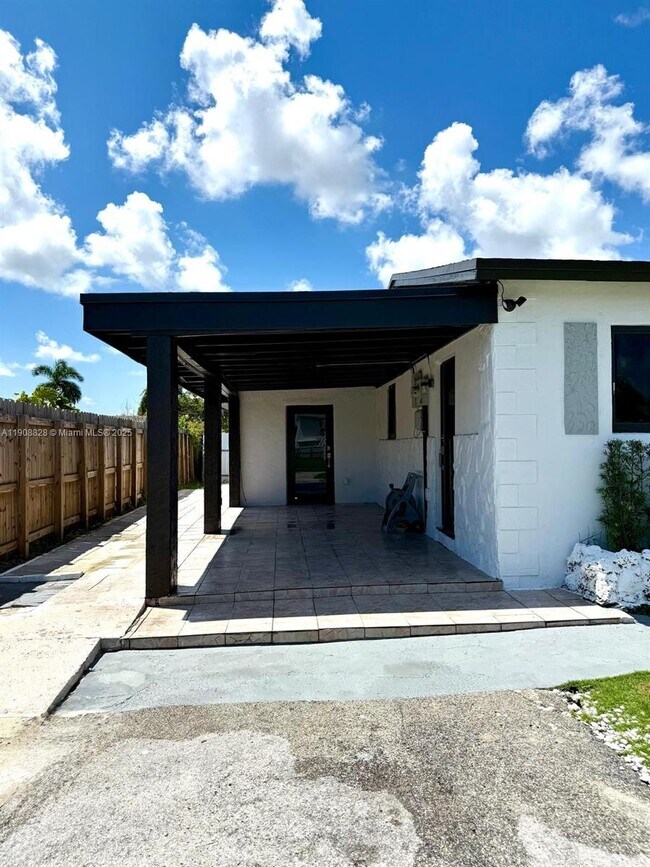 Building Photo - 11462 SW 225th St