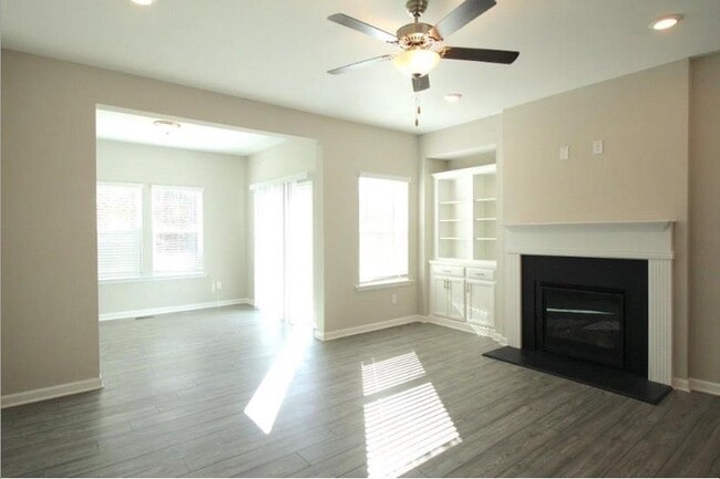 Building Photo - 4373 Valtek Ct