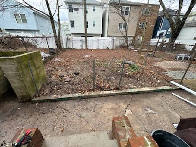 Building Photo - 167 S 9th St