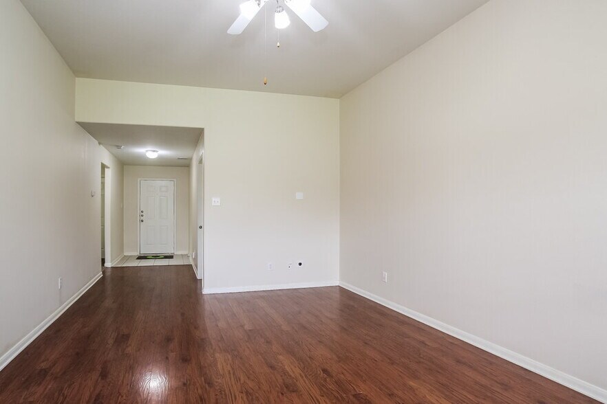Building Photo - 7123 Northchase Ln