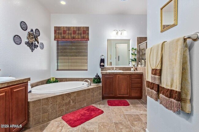 Building Photo - 4590 N 153rd Ave