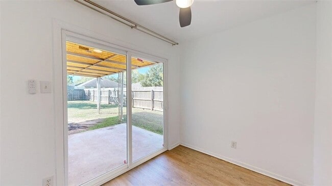 Building Photo - 4000 Tiffany Trail