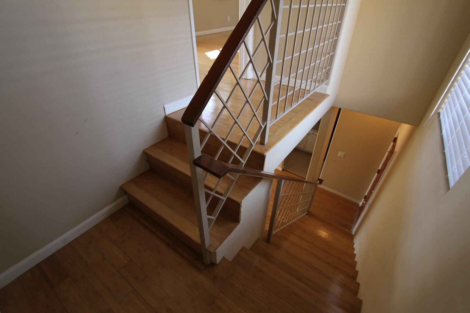 Building Photo - 425 N Alvarado St