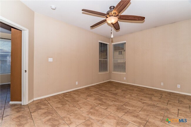 Building Photo - 116 Pilot Point