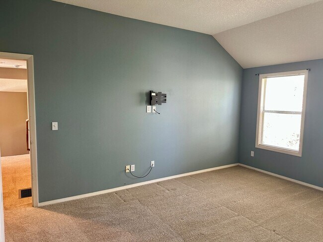 Building Photo - Lovely 4 bedroom in Wilsonville