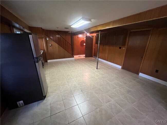 Building Photo - 91 Pulsifer Dr