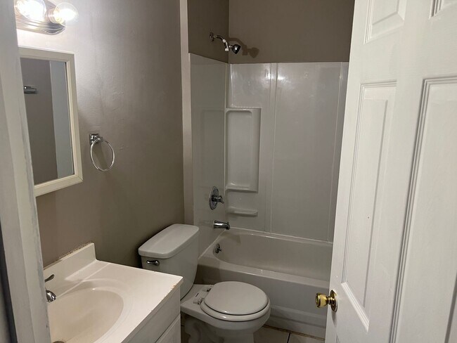 Building Photo - 3643 West Eighth Street