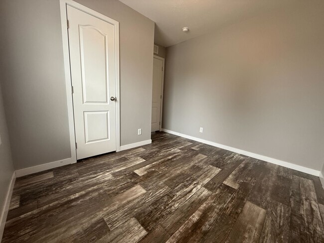 Building Photo - 71676 Heather Ct