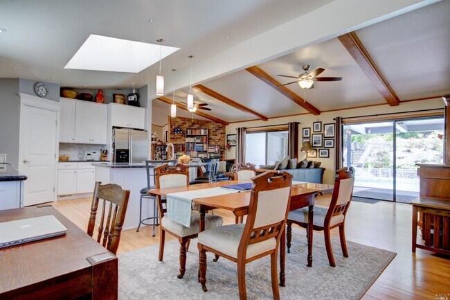 Building Photo - 3340 Terra Linda Dr